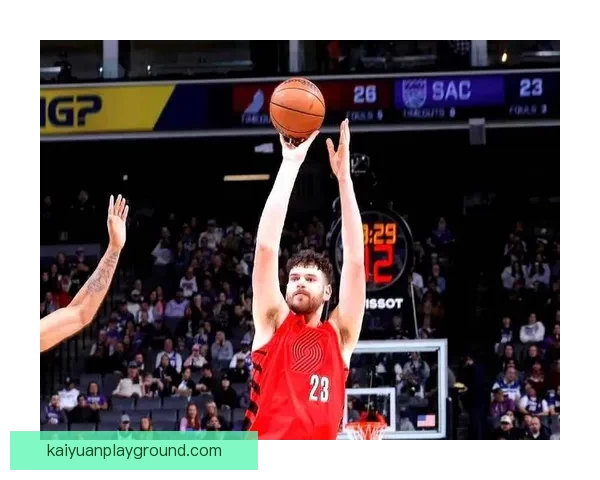 霍勒迪创开拓者队史纪录 12助攻0失误成最年长达成者